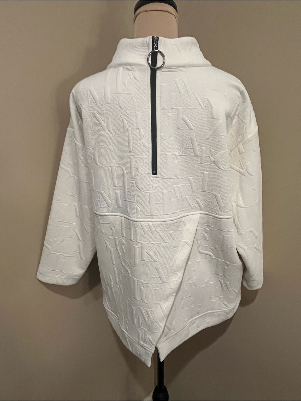 Ali Miles White Textured Cowl-Neck Tunic with Button Detail, Large - Picture 2 of 8